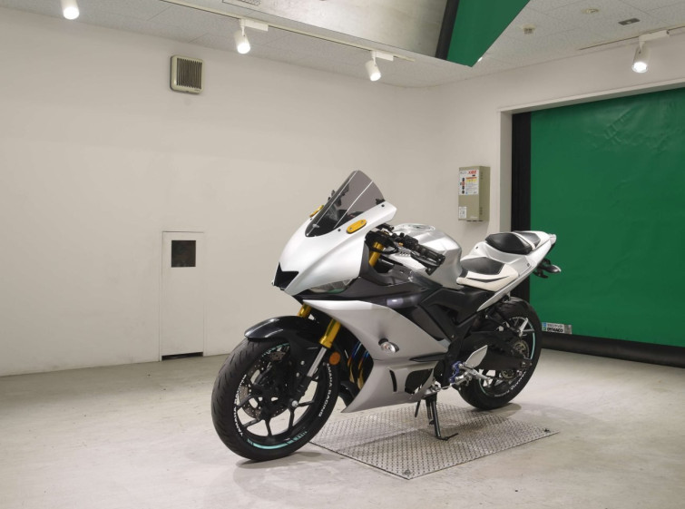 Мотоцикл Yamaha YZF-R3 з пробігом 11510 km