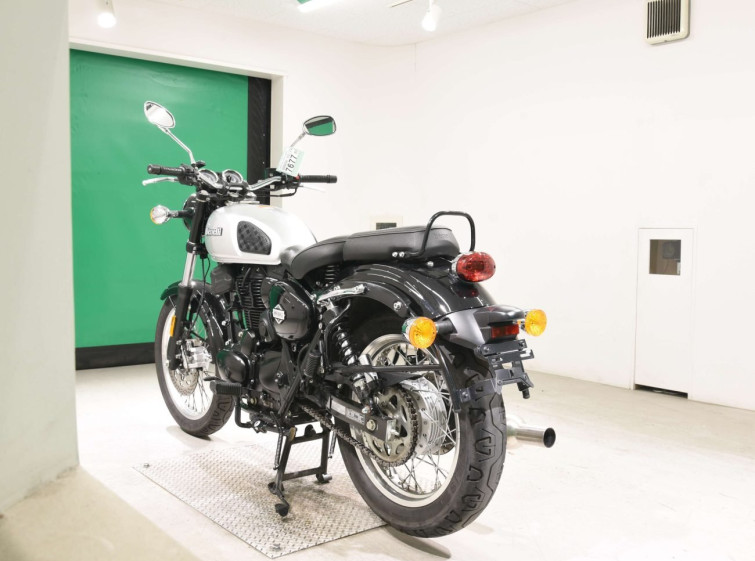 Мотоцикл Kawasaki in pe rear -re400 з пробігом 12604 km