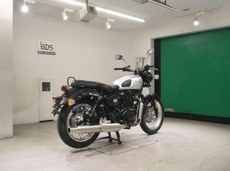 Мотоцикл Kawasaki in pe rear -re400 з пробігом 12604 km