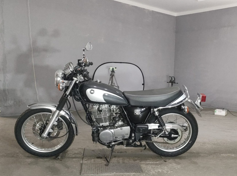 Мотоцикл Yamaha SR400 с пробегом 22144 km