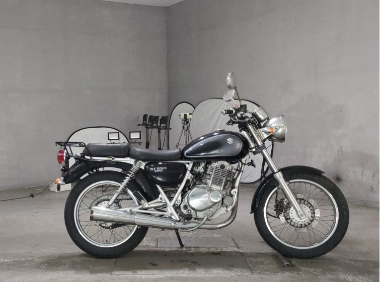 Мотоцикл Suzuki ST250E з пробігом 25036 km