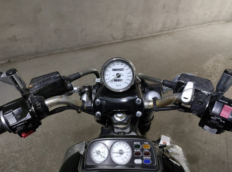 Мотоцикл Yamaha V-MAX1200 з пробігом 1936 km