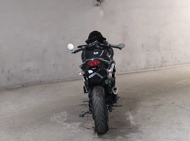 Мотоцикл Kawasaki NINJA250 з пробігом 26454 km