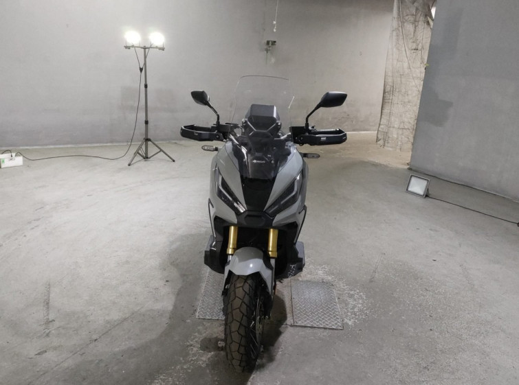 Мотоцикл Honda X-ADV750 с пробегом 4448 km