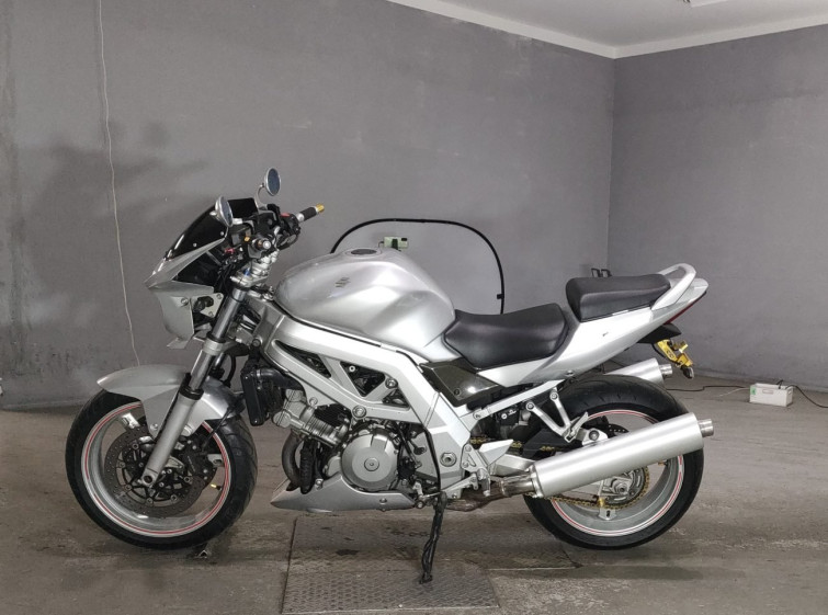 Мотоцикл Suzuki SV1000 с пробегом 31943 km