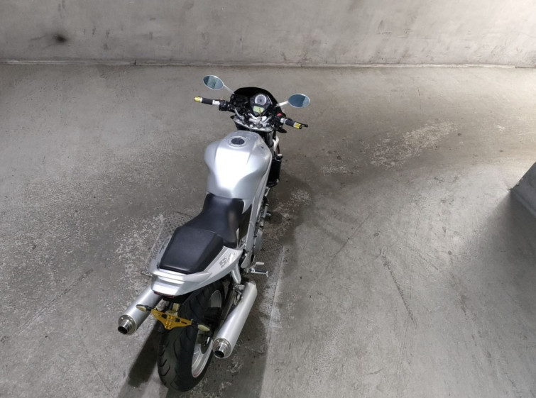 Мотоцикл Suzuki SV1000 с пробегом 31943 km