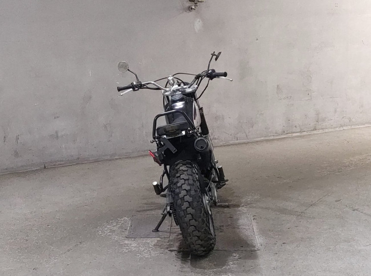 Мотоцикл Yamaha TW200 с пробегом 6437 km
