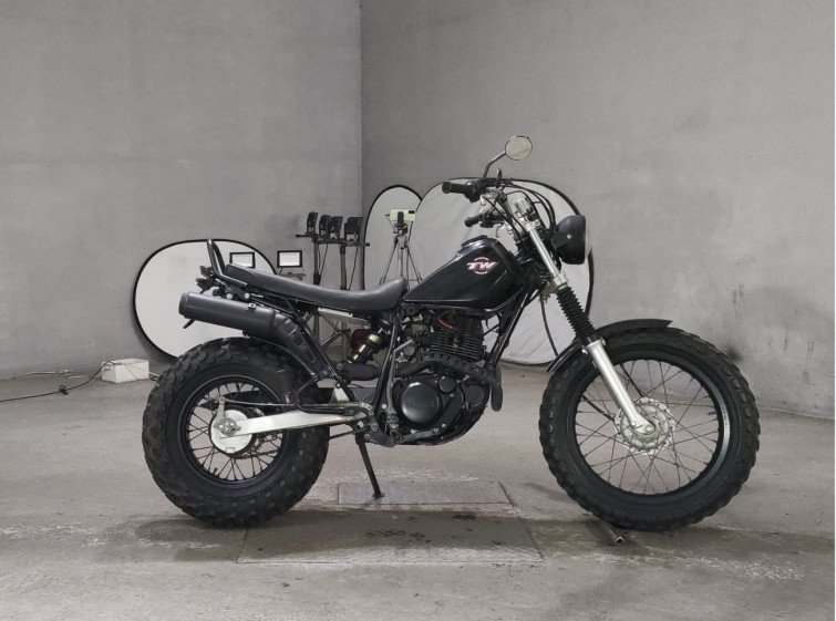 Мотоцикл Yamaha TW200 с пробегом 6437 km
