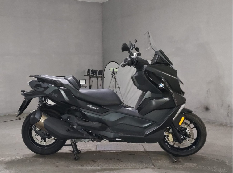 Мотоцикл BMW C400GT з пробігом 7024 km