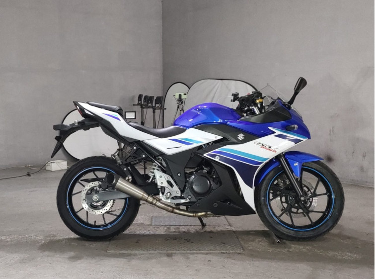 Мотоцикл Suzuki GSX250R з пробігом 7879 km