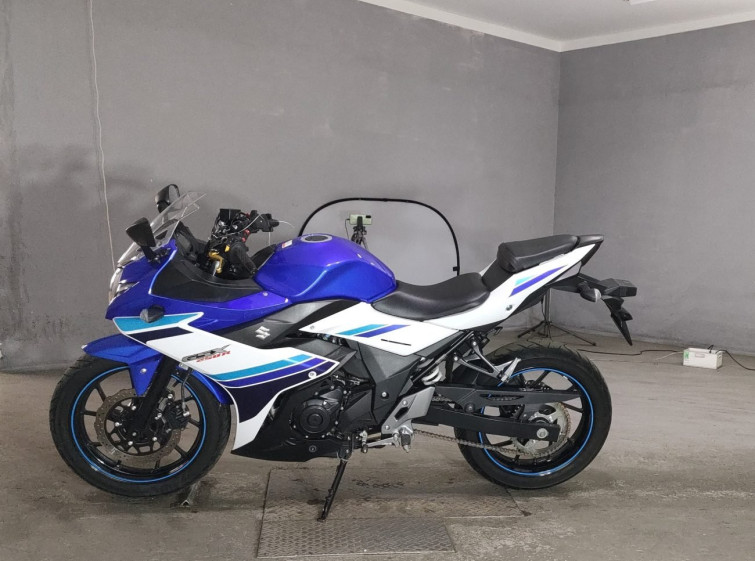 Мотоцикл Suzuki GSX250R з пробігом 7879 km