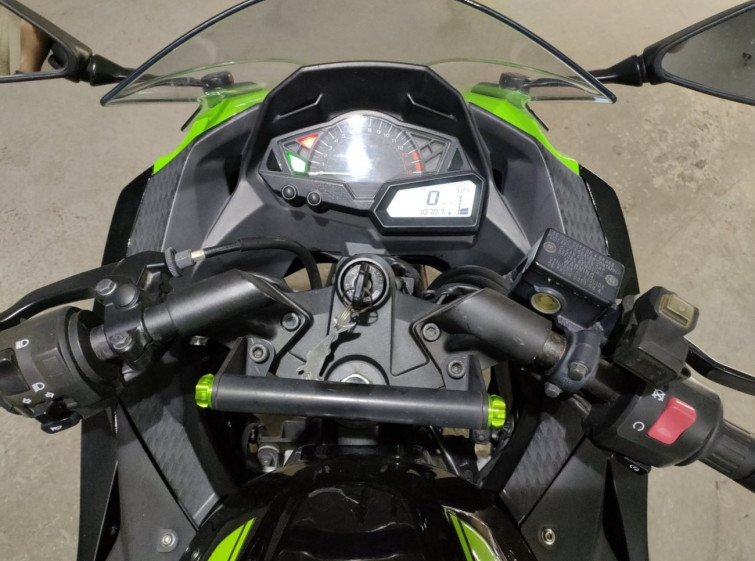 Мотоцикл Kawasaki NINJA250 с пробегом 10706 km