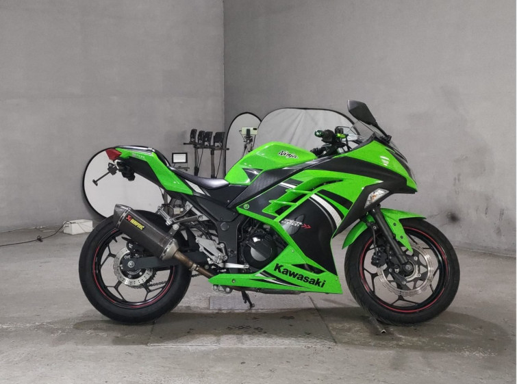 Мотоцикл Kawasaki NINJA250 з пробігом 21070 km