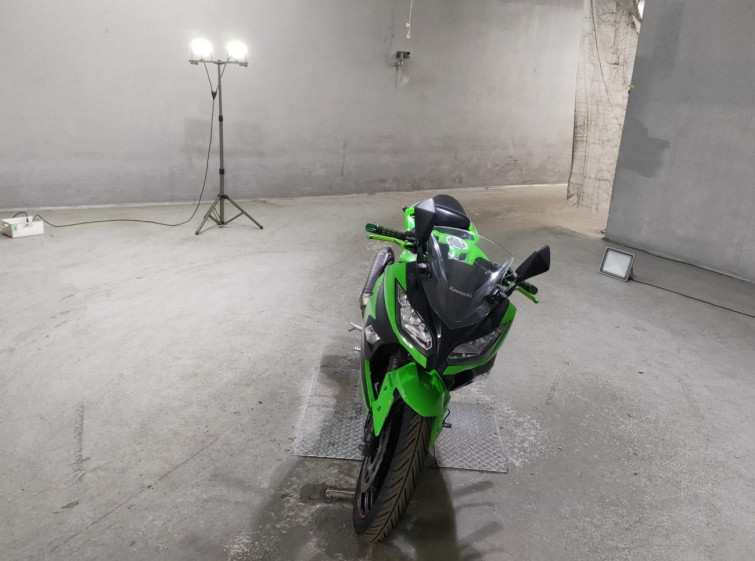 Мотоцикл Kawasaki NINJA250 з пробігом 21070 km