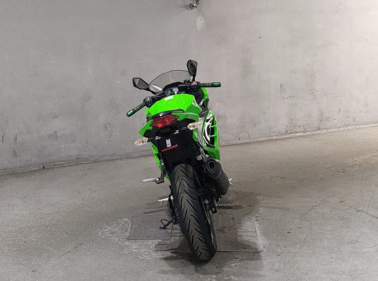 Мотоцикл Kawasaki NINJA250 з пробігом 21070 km