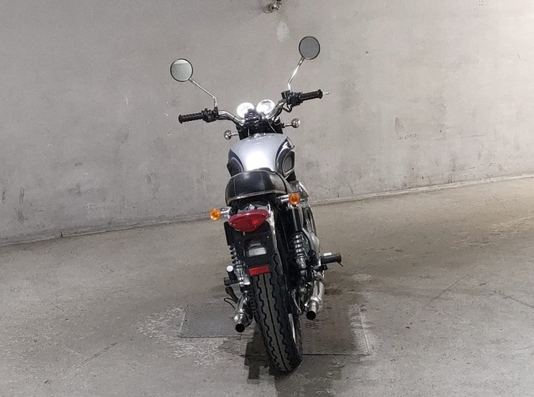 Мотоцикл Kawasaki W650 с пробегом 3383 km