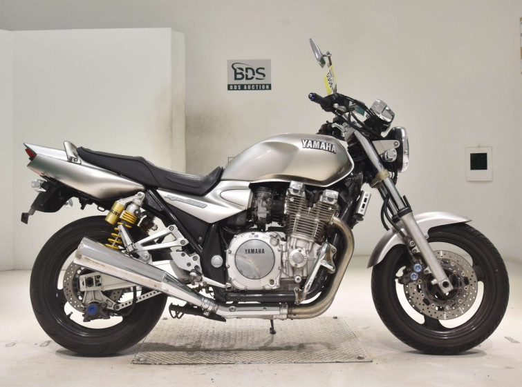 Мотоцикл Yamaha XJR1300