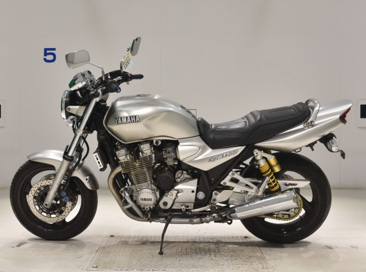 Мотоцикл Yamaha XJR1300