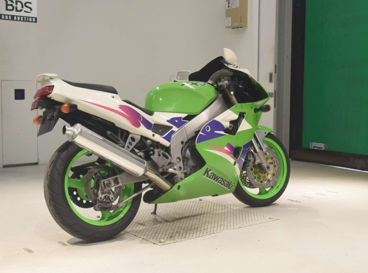 Мотоцикл Kawasaki ZXR400-2