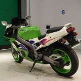 Мотоцикл Kawasaki ZXR400-2