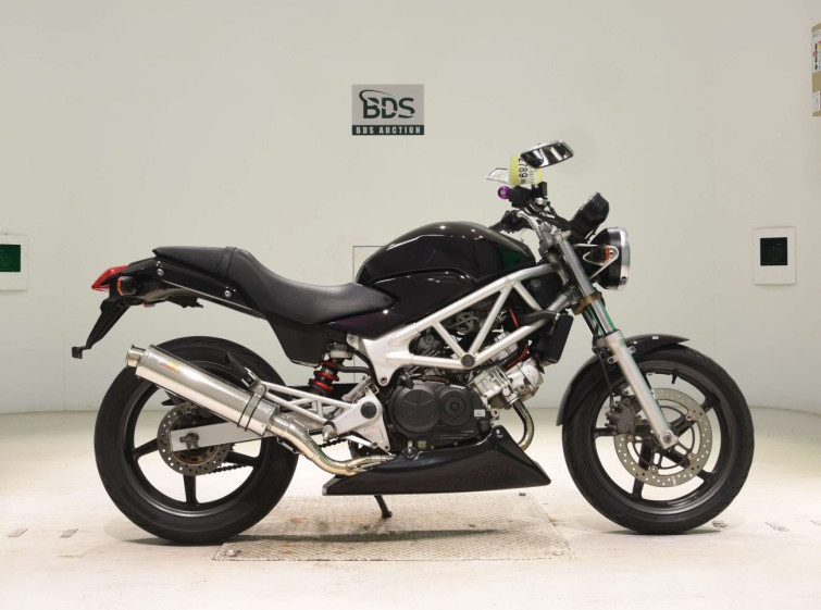 Мотоцикл Honda VTR250 с пробегом 55001 km