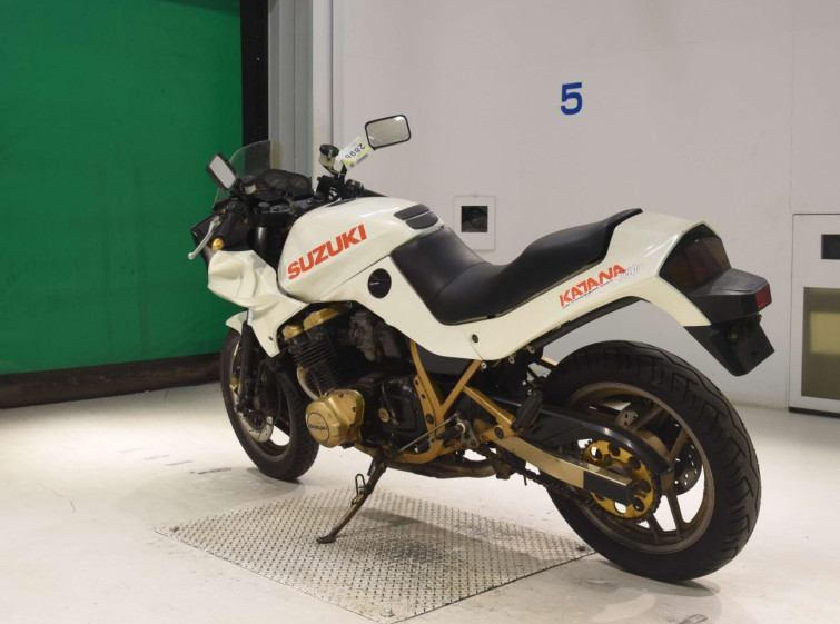 Мотоцикл Suzuki GSX750S KATANA с пробегом 83106 km