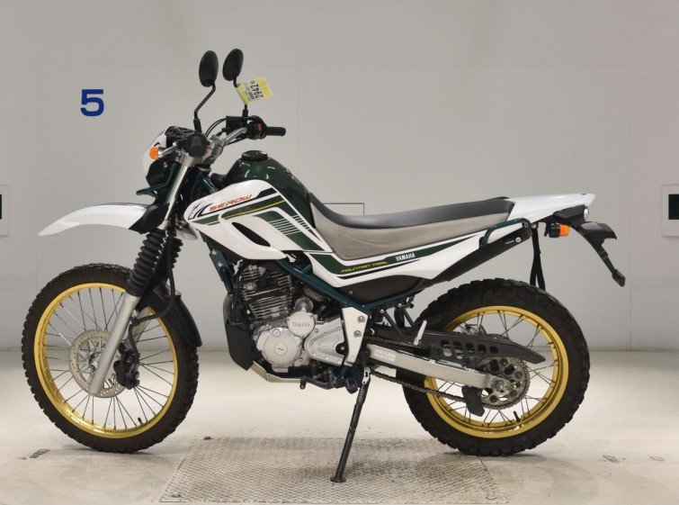 Мотоцикл Yamaha SEROW XT250 с пробегом 16827 km