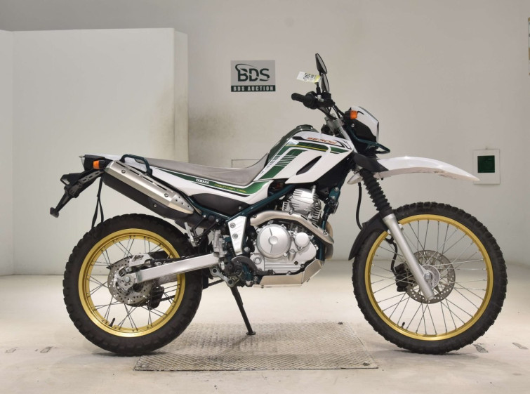 Мотоцикл Yamaha SEROW XT250 с пробегом 16827 km