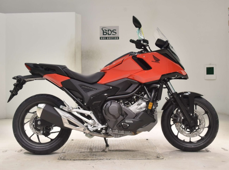 Мотоцикл Honda NC750XD-3