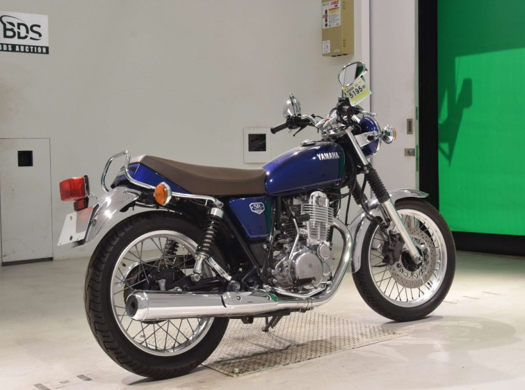 Мотоцикл Yamaha SR400 с пробегом 1170 km
