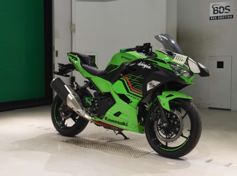 Мотоцикл Kawasaki NINJA400 з пробігом 949 km