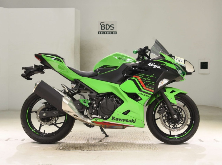 Мотоцикл Kawasaki NINJA400 з пробігом 949 km