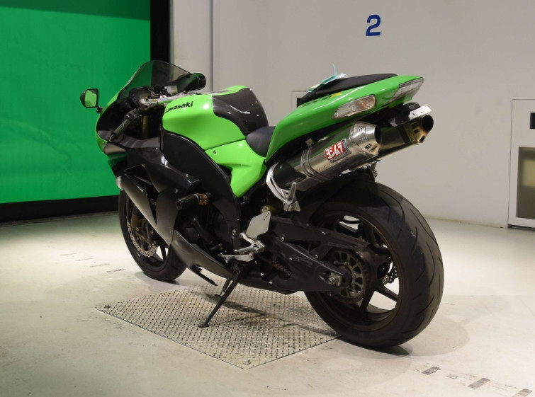 Мотоцикл Kawasaki NINJA ZX-10R з пробігом 8575 km