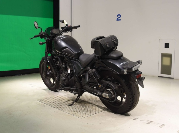 Мотоцикл Honda REBEL CMX1100 з пробігом 14568 km