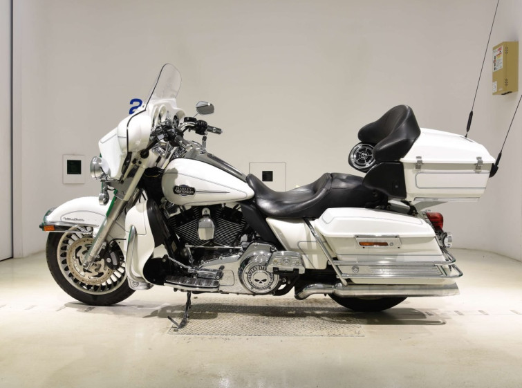 Мотоцикл HD FLHTCU 1690 з пробігом 60984 km