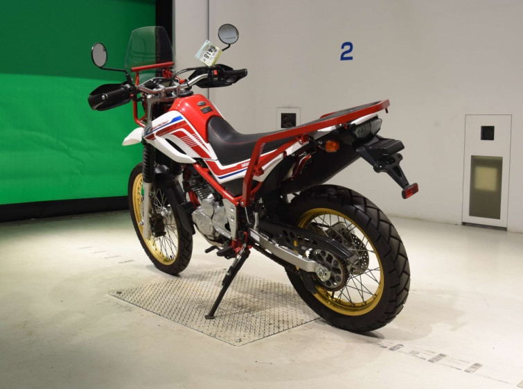 Мотоцикл Yamaha touring serow с пробегом 18200 km