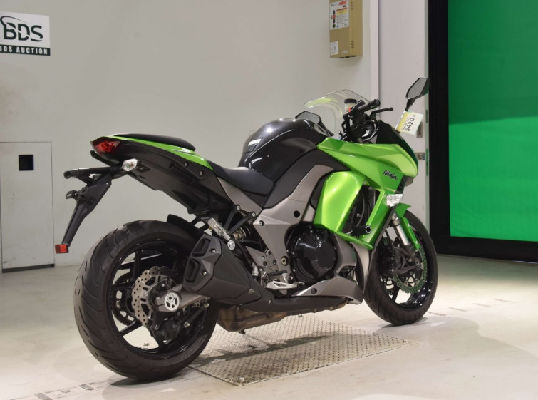 Мотоцикл Kawasaki ninja 1000 с пробегом 12507 km