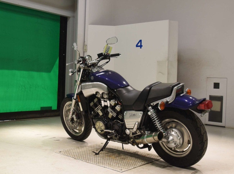 Мотоцикл Yamaha V-MAX з пробігом 6590 m