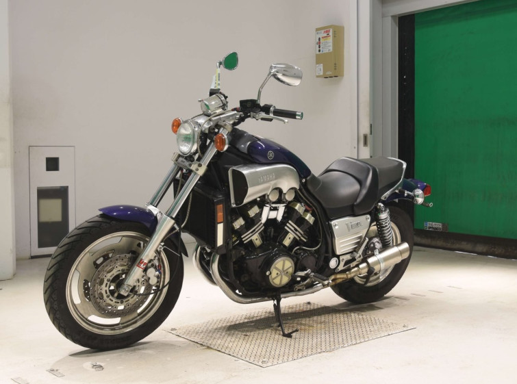 Мотоцикл Yamaha V-MAX з пробігом 6590 m