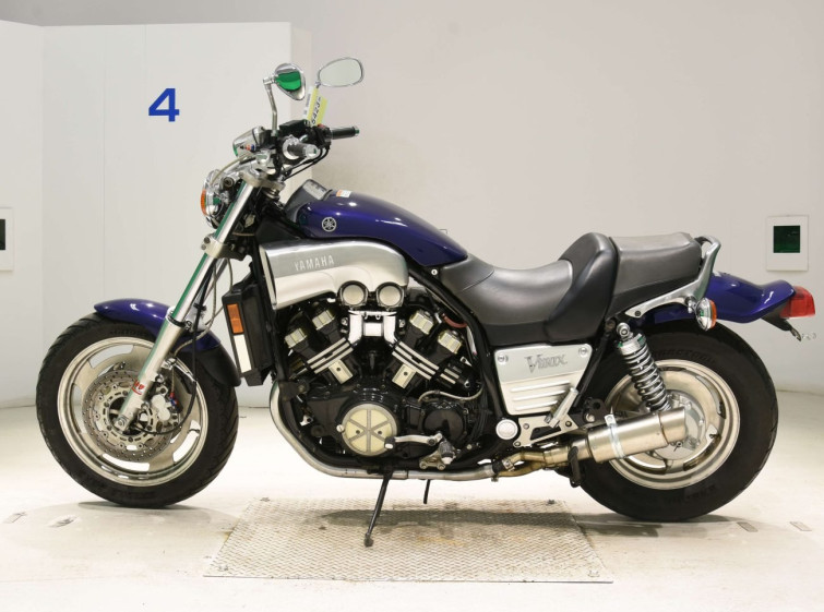 Мотоцикл Yamaha V-MAX з пробігом 6590 m