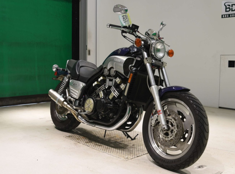 Мотоцикл Yamaha V-MAX з пробігом 6590 m
