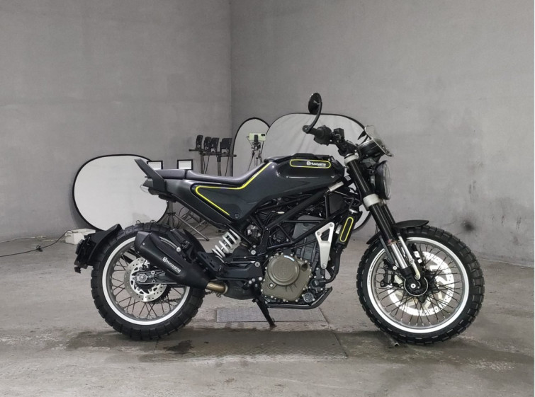 Мотоцикл Husqvarna SVARTPILEN 401 з пробігом 24993 km