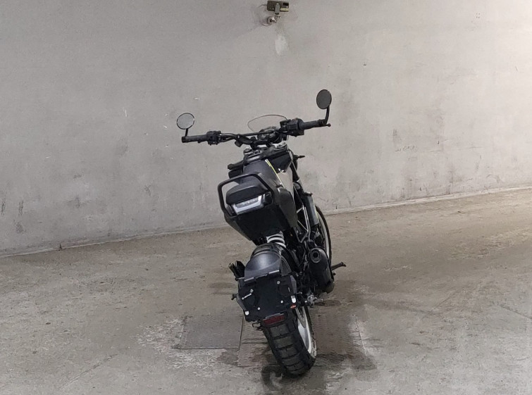 Мотоцикл Husqvarna SVARTPILEN 401 з пробігом 24993 km