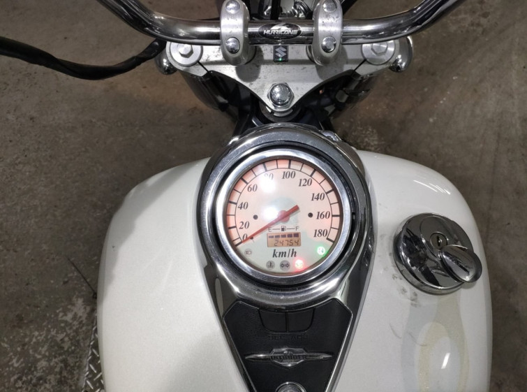 Мотоцикл Suzuki INTRUDER 400 CLASSIC з пробігом 24754 km
