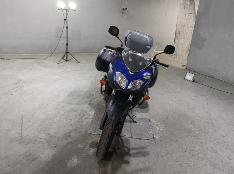 Мотоцикл Suzuki V-STROM DL650 с пробегом 64827 km