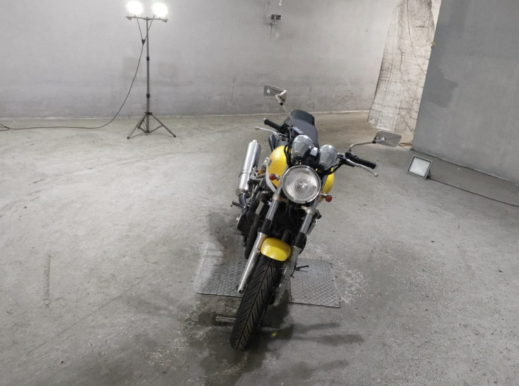 Мотоцикл Yamaha XJR400