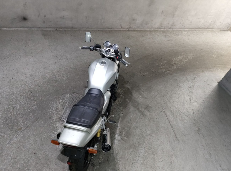 Мотоцикл Yamaha XJR1200 з пробігом 23543 km