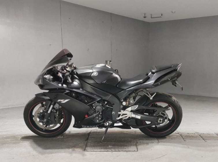 Мотоцикл Yamaha YZF-R1 з пробігом 84773 km