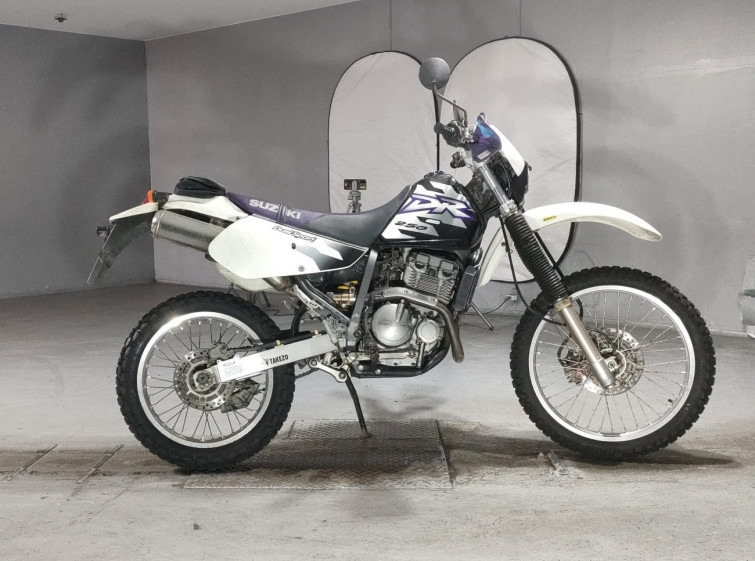 Мотоцикл Suzuki DR250R з пробігом 80859 km