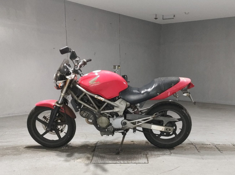 Мотоцикл Honda VTR250 з пробігом 16594 km